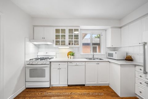 Photo 14 at 266 Chine Drive, Cliffcrest, Toronto