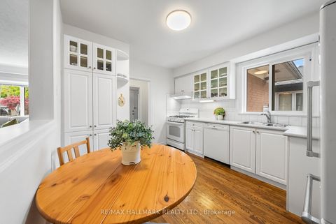 Photo 15 at 266 Chine Drive, Cliffcrest, Toronto