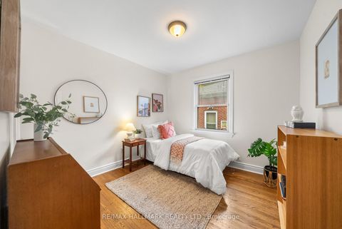 Photo 20 at 266 Chine Drive, Cliffcrest, Toronto