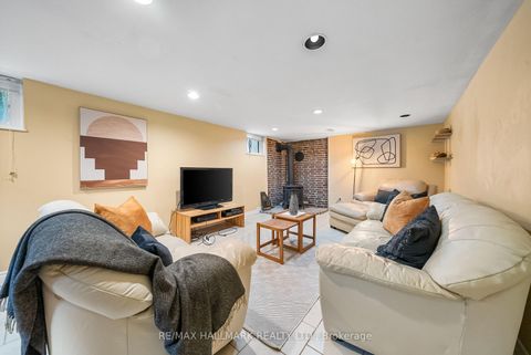 Photo 29 at 266 Chine Drive, Cliffcrest, Toronto