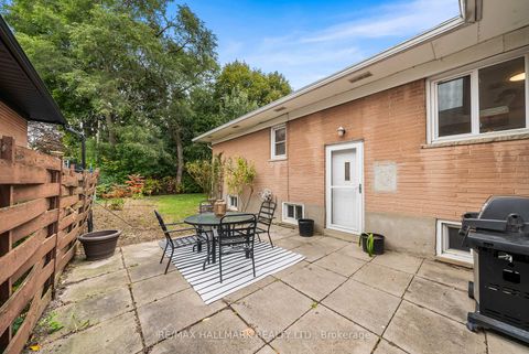 Photo 34 at 266 Chine Drive, Cliffcrest, Toronto