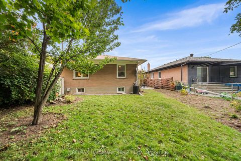 Photo 36 at 266 Chine Drive, Cliffcrest, Toronto