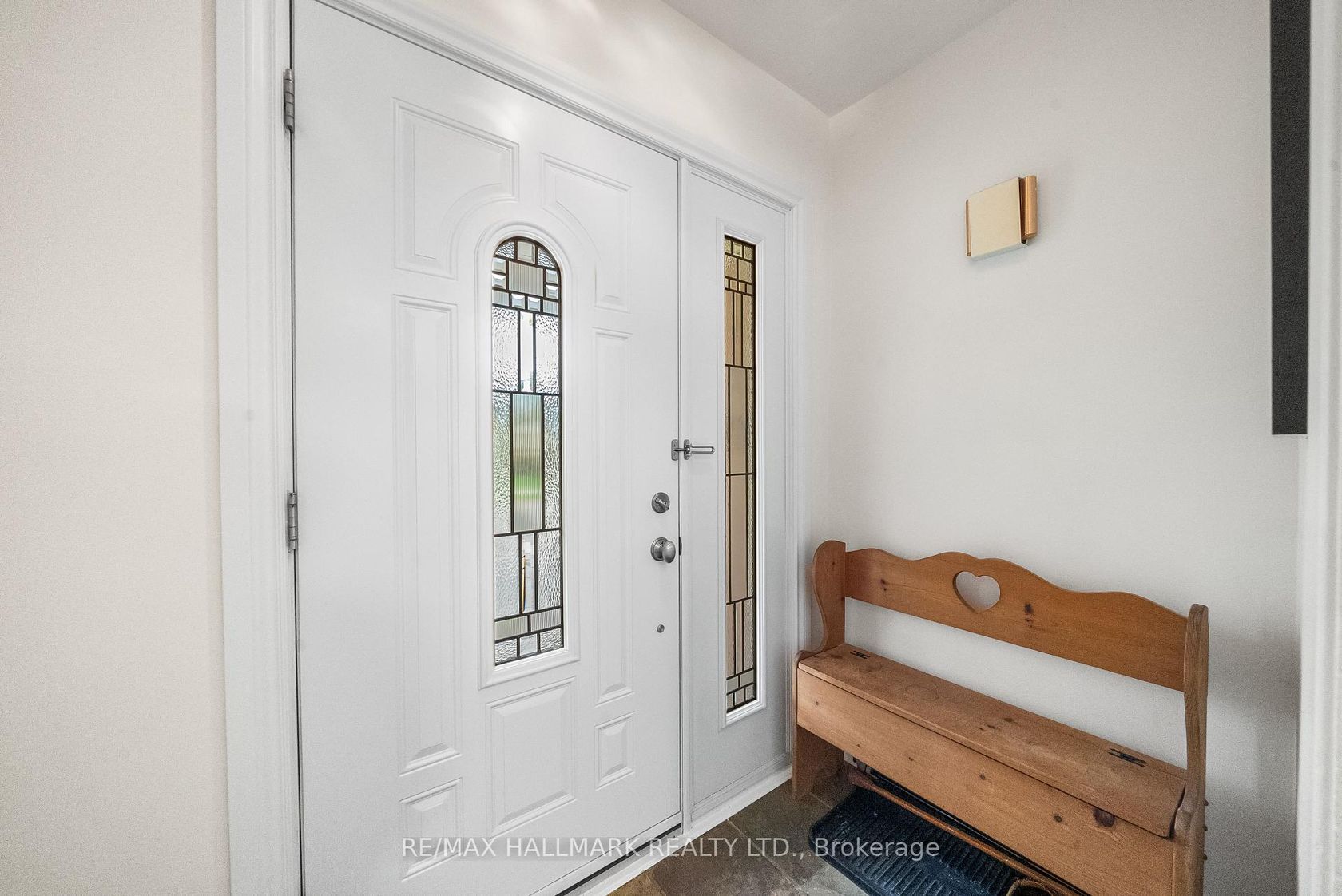 Photo 2 at 266 Chine Drive, Cliffcrest, Toronto Photo 2 at 266 Chine Drive, Cliffcrest, Toronto