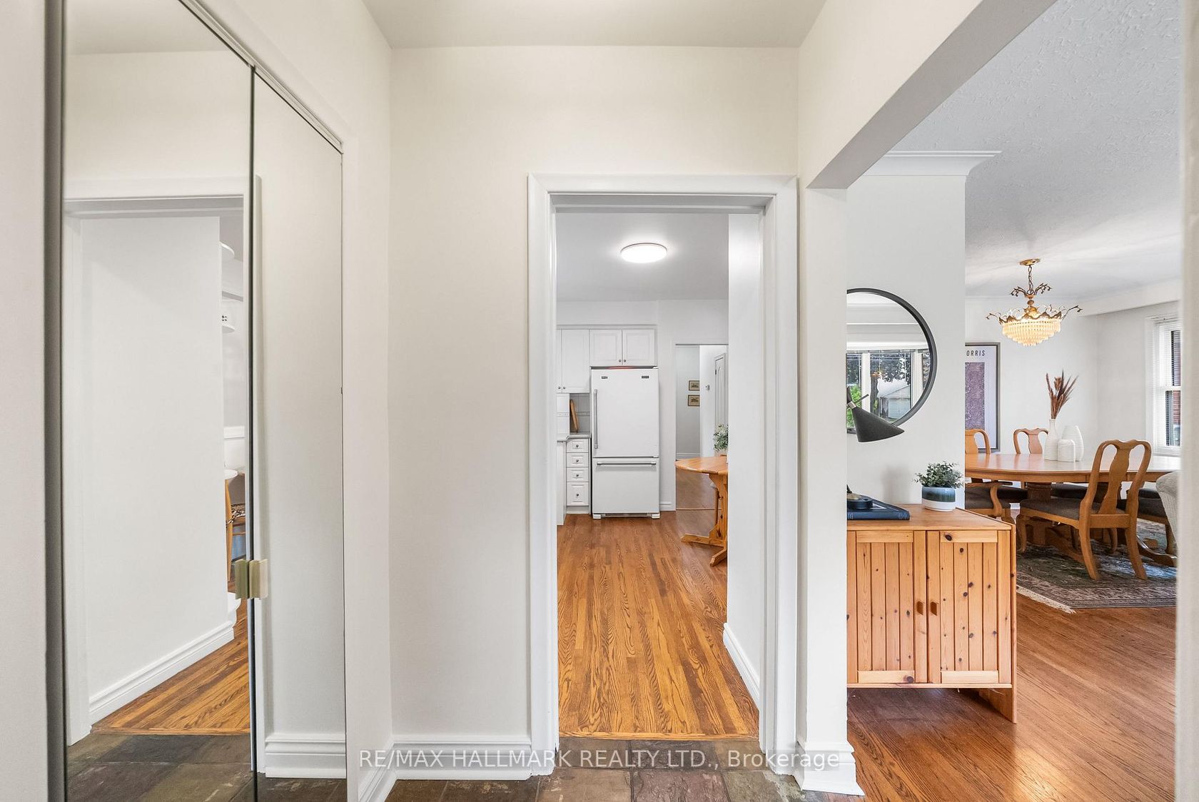 Photo 3 at 266 Chine Drive, Cliffcrest, Toronto Photo 3 at 266 Chine Drive, Cliffcrest, Toronto