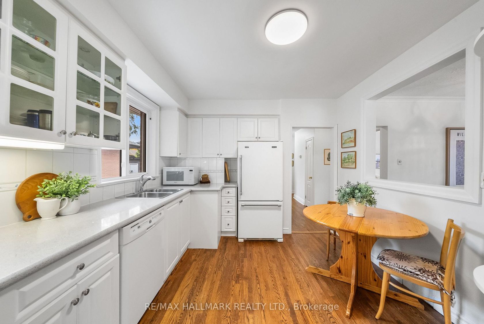 Photo 11 at 266 Chine Drive, Cliffcrest, Toronto Photo 11 at 266 Chine Drive, Cliffcrest, Toronto