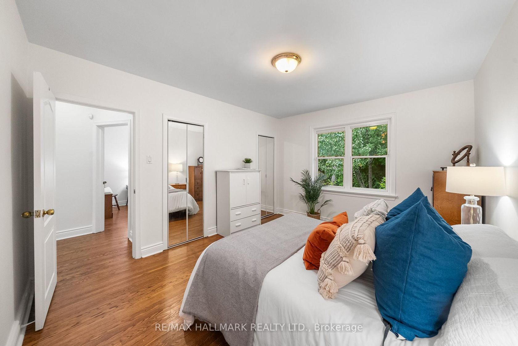 Photo 17 at 266 Chine Drive, Cliffcrest, Toronto Photo 17 at 266 Chine Drive, Cliffcrest, Toronto