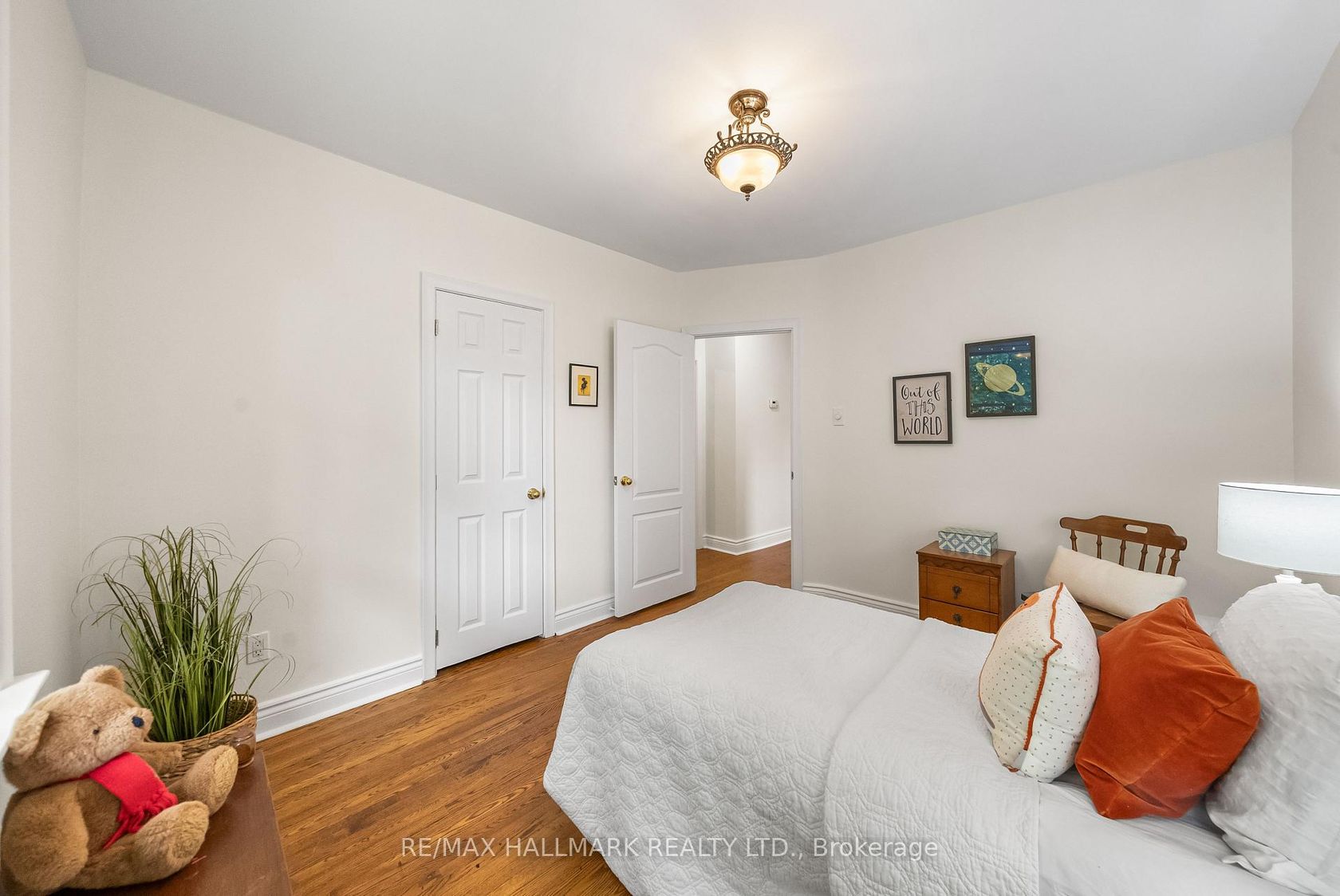 Photo 19 at 266 Chine Drive, Cliffcrest, Toronto Photo 19 at 266 Chine Drive, Cliffcrest, Toronto