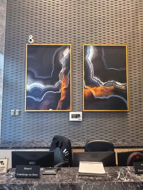 Photo 2 at 605 - 330 Richmond Street W, Waterfront Communities C1, Toronto