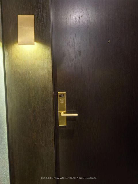 Photo 3 at 605 - 330 Richmond Street W, Waterfront Communities C1, Toronto