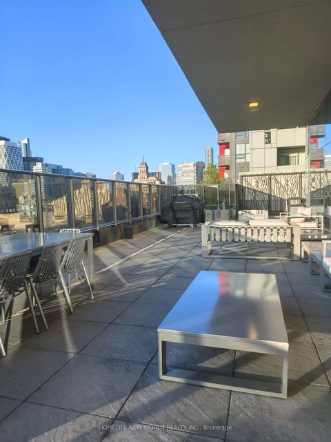 Photo 19 at 605 - 330 Richmond Street W, Waterfront Communities C1, Toronto