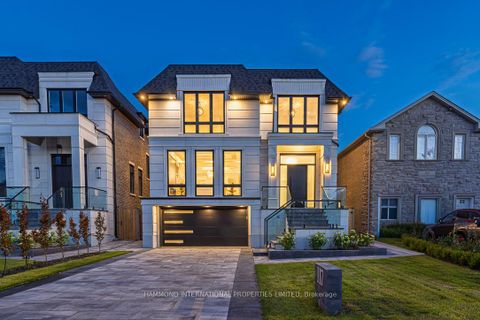 Photo 4 at 117 Crestwood Road, Yorkhill, Vaughan