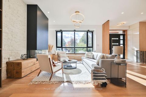 Photo 5 at 431 Sandlewood Road, WO West, Oakville