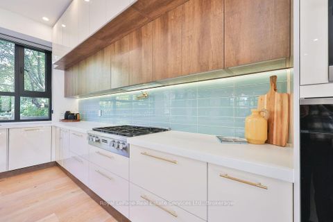 Photo 13 at 431 Sandlewood Road, WO West, Oakville