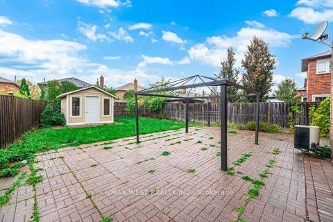 Photo 45 at 86 Dina Road, Maple, Vaughan