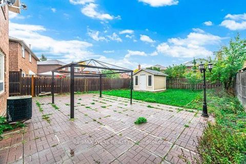 Photo 46 at 86 Dina Road, Maple, Vaughan