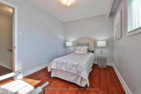 Photo 25 at 6 Lucifer Drive, Pleasant View, Toronto