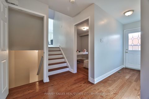 Photo 33 at 6 Lucifer Drive, Pleasant View, Toronto