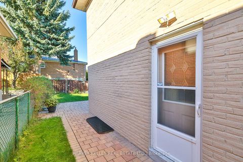 Photo 43 at 6 Lucifer Drive, Pleasant View, Toronto