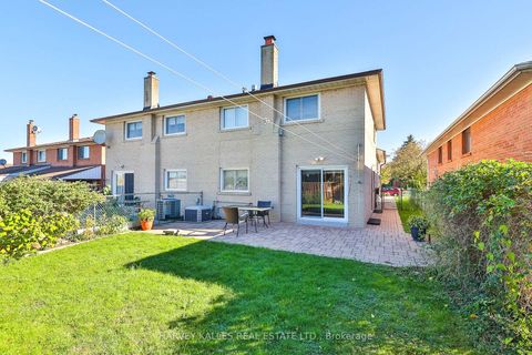 Photo 46 at 6 Lucifer Drive, Pleasant View, Toronto