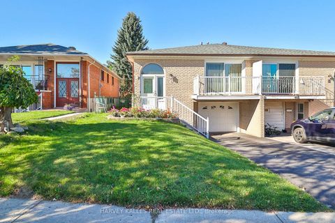Photo 47 at 6 Lucifer Drive, Pleasant View, Toronto