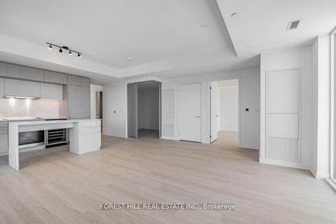 Photo 11 at 1001 - 185 Alberta Avenue, Oakwood Village, Toronto Photo 11 at 1001 - 185 Alberta Avenue, Oakwood Village, Toronto