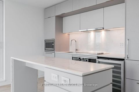 Photo 12 at 1001 - 185 Alberta Avenue, Oakwood Village, Toronto Photo 12 at 1001 - 185 Alberta Avenue, Oakwood Village, Toronto