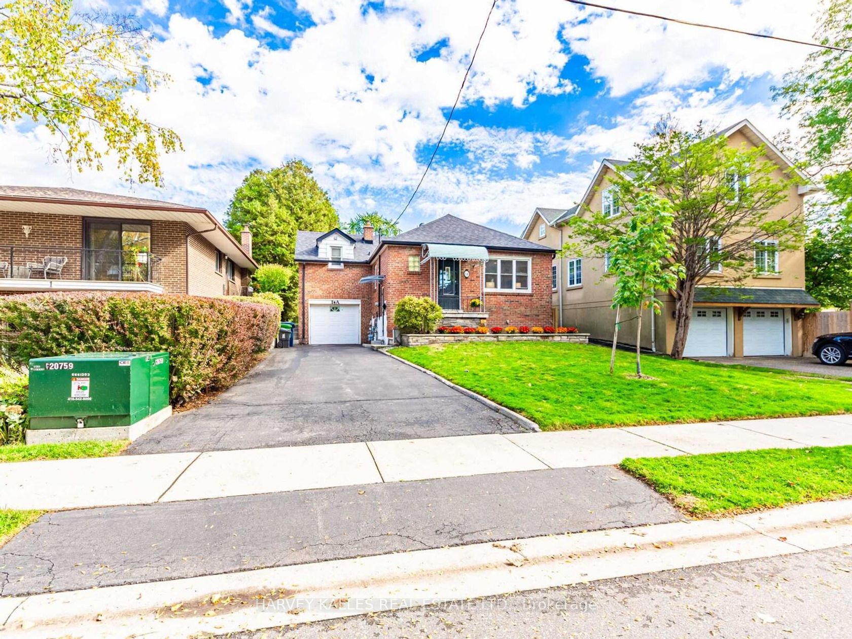 Photo 1 at 1A Thirty-Seventh Street, Long Branch, Toronto Photo 1 at 1A Thirty-Seventh Street, Long Branch, Toronto
