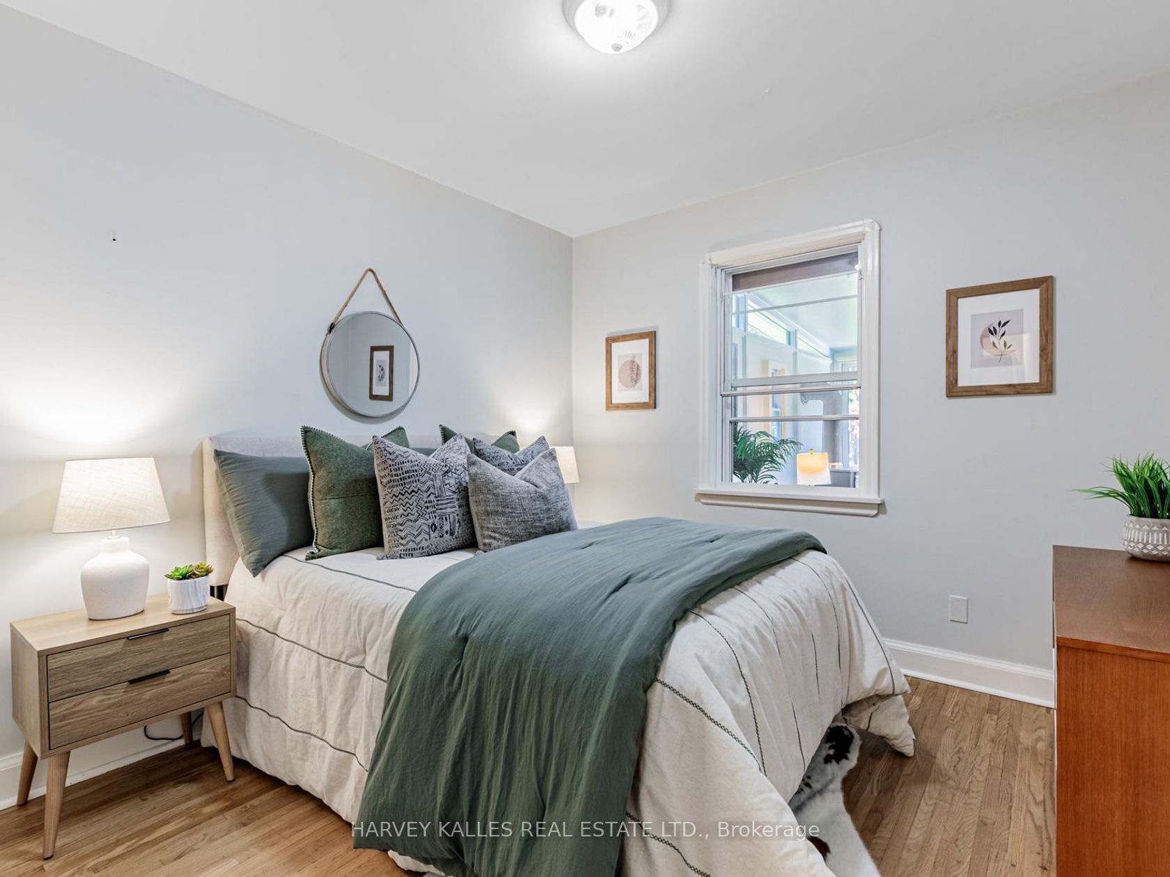 Photo 15 at 1A Thirty-Seventh Street, Long Branch, Toronto Photo 15 at 1A Thirty-Seventh Street, Long Branch, Toronto