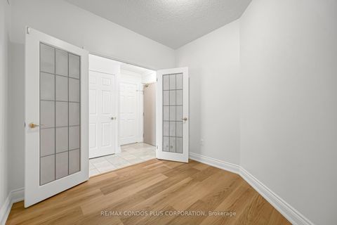 Photo 16 at 903 - 909 Bay Street, Bay Street Corridor, Toronto