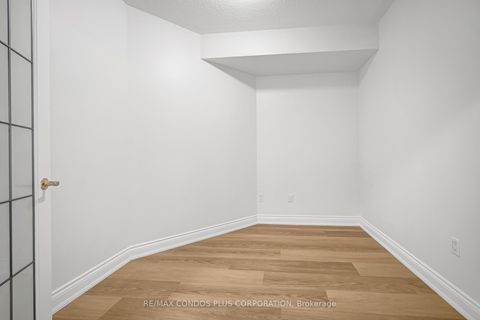 Photo 17 at 903 - 909 Bay Street, Bay Street Corridor, Toronto