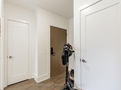 Photo 4 at 813 - 118 Merchants'wharf, Waterfront Communities C8, Toronto