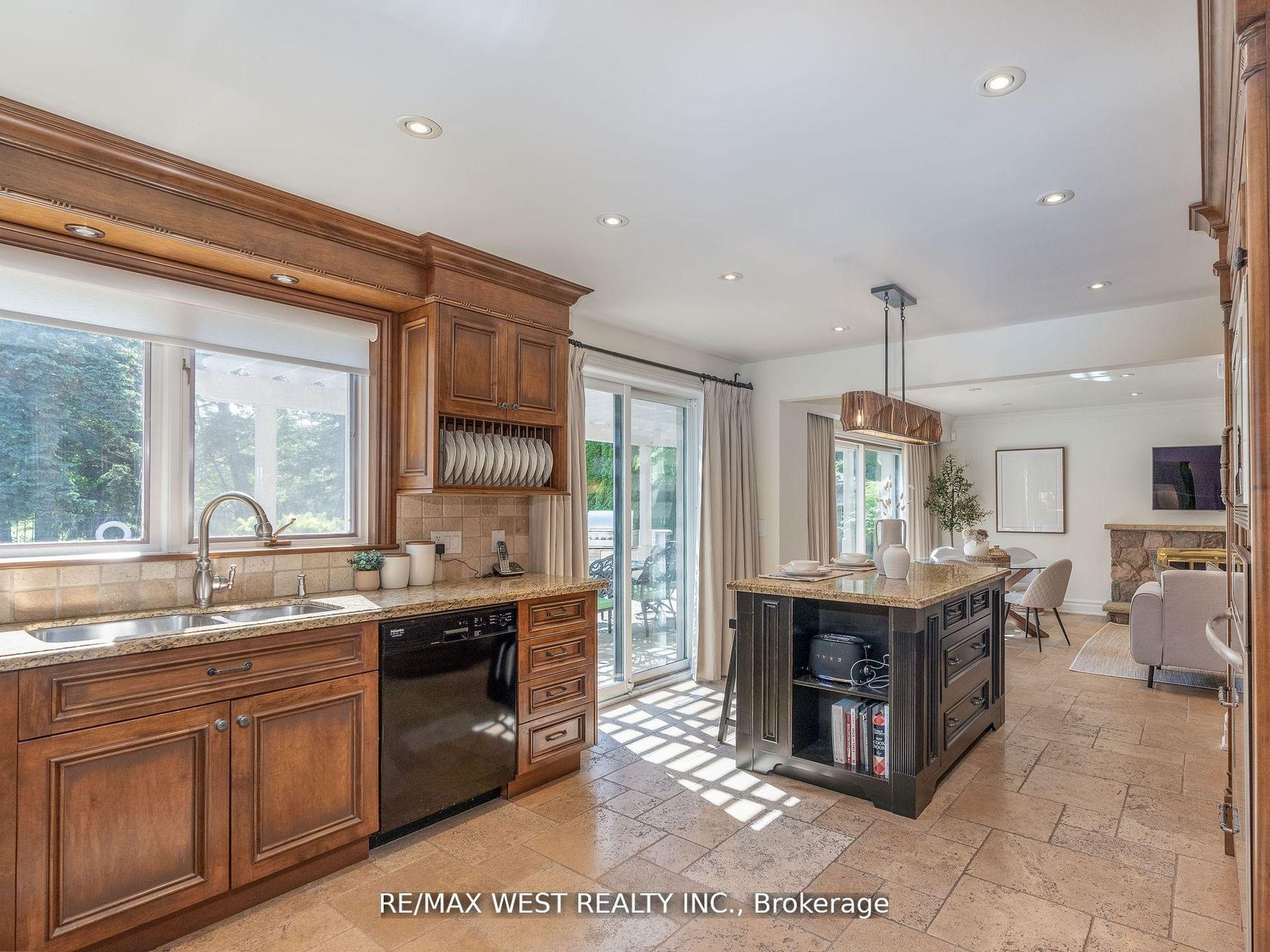 Photo 10 at 57 Edenvale Crescent, Humber Valley, Toronto Photo 10 at 57 Edenvale Crescent, Humber Valley, Toronto