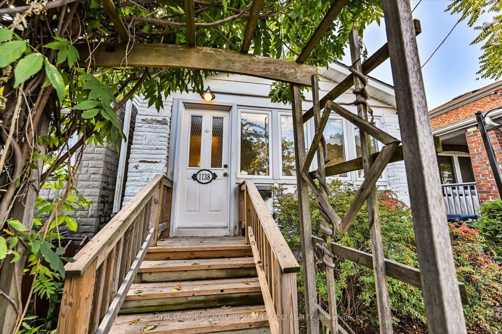 Photo 1 at 1138 Woodbine Avenue, East York, Toronto Photo 1 at 1138 Woodbine Avenue, East York, Toronto