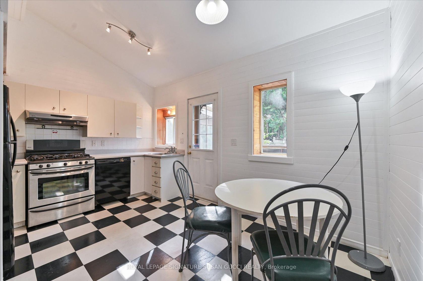 Photo 9 at 1138 Woodbine Avenue, East York, Toronto Photo 9 at 1138 Woodbine Avenue, East York, Toronto