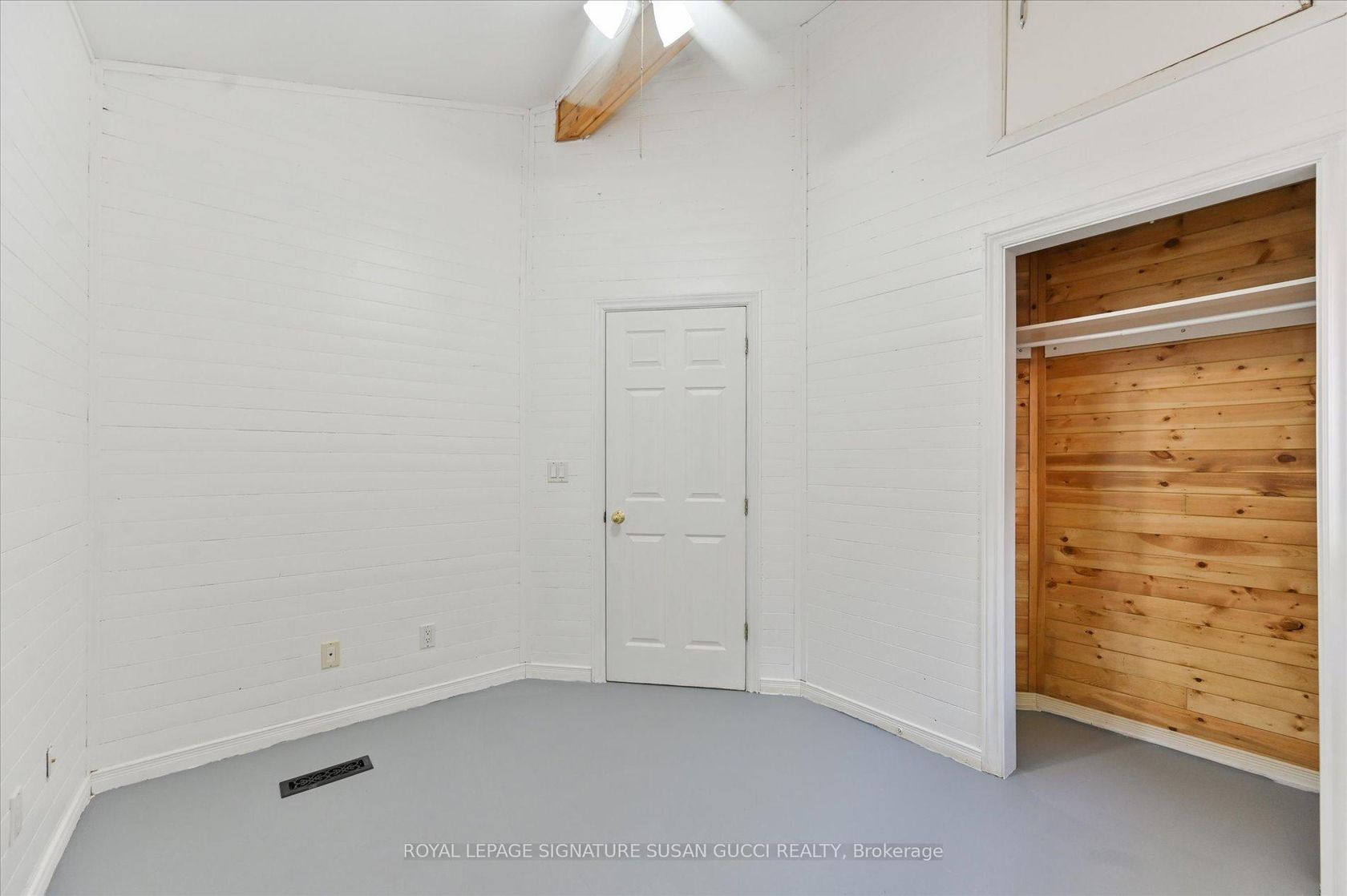 Photo 14 at 1138 Woodbine Avenue, East York, Toronto Photo 14 at 1138 Woodbine Avenue, East York, Toronto