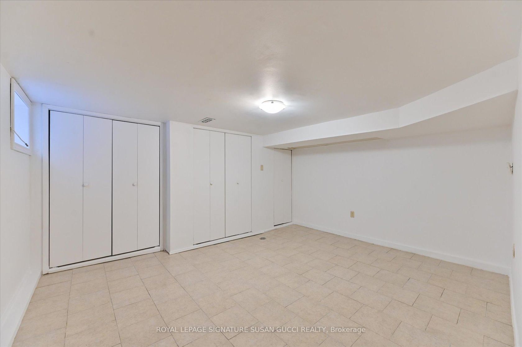 Photo 20 at 1138 Woodbine Avenue, East York, Toronto Photo 20 at 1138 Woodbine Avenue, East York, Toronto