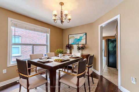 Photo 2 at 10 Stephanie Lane, Painswick South, Barrie