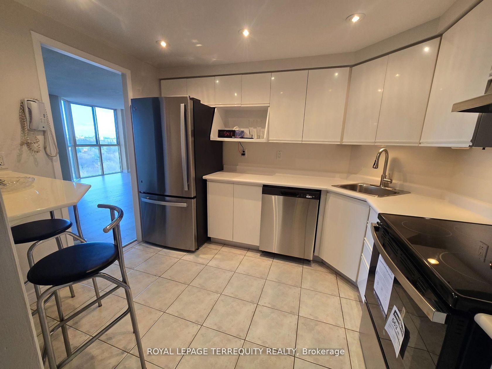 Photo 6 at 1209 - 61 Markbrook Lane, Jamestown, Toronto Photo 6 at 1209 - 61 Markbrook Lane, Jamestown, Toronto