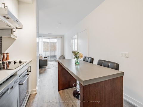 Photo 6 at 524 - 9 Tecumseth Street, Niagara, Toronto