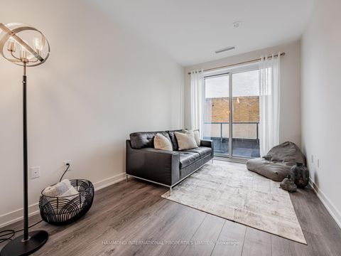 Photo 11 at 524 - 9 Tecumseth Street, Niagara, Toronto