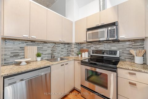 Photo 8 at 228 - 637 Lake Shore Boulevard, Niagara, Toronto