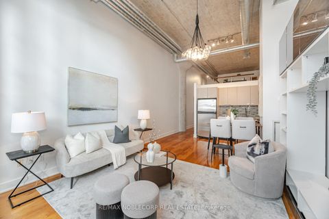 Photo 12 at 228 - 637 Lake Shore Boulevard, Niagara, Toronto