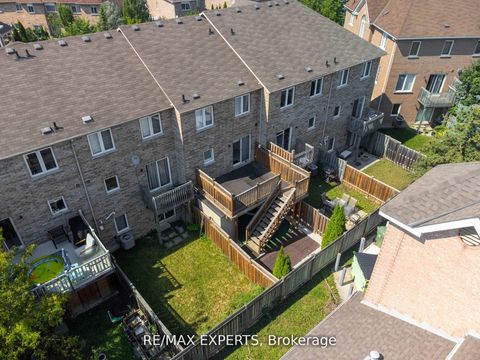 Photo 17 at 32 - 19 Foxchase Avenue, East Woodbridge, Vaughan
