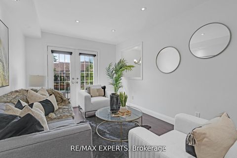 Photo 22 at 32 - 19 Foxchase Avenue, East Woodbridge, Vaughan