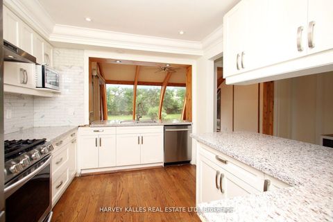 Photo 8 at 140 Wedgewood Drive, Newtonbrook East, Toronto