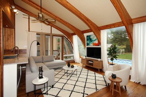 Photo 17 at 140 Wedgewood Drive, Newtonbrook East, Toronto