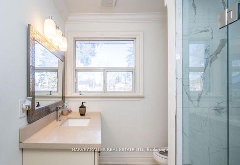 Photo 22 at 140 Wedgewood Drive, Newtonbrook East, Toronto
