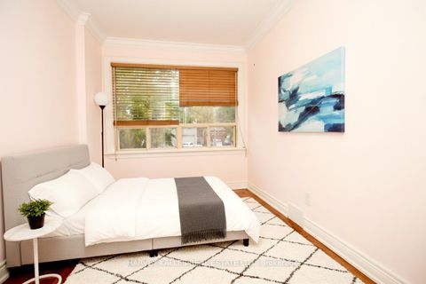 Photo 26 at 140 Wedgewood Drive, Newtonbrook East, Toronto