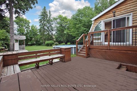 Photo 35 at 140 Wedgewood Drive, Newtonbrook East, Toronto