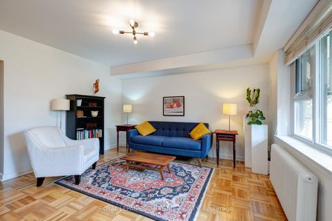 Photo 12 at 3 - 8 Corinth Gardens, Mount Pleasant East, Toronto